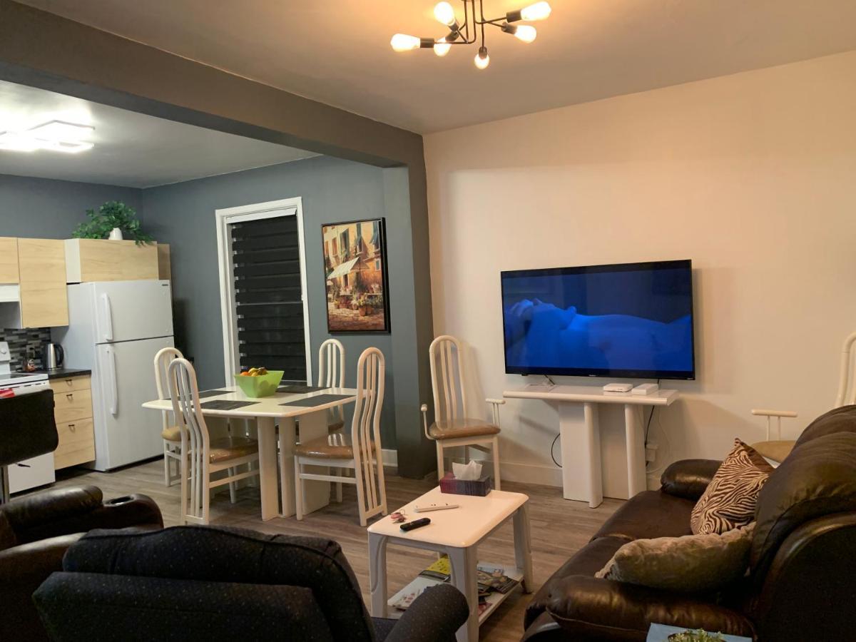 Le 2300 S Apartment Saint-Hyacinthe Luaran gambar