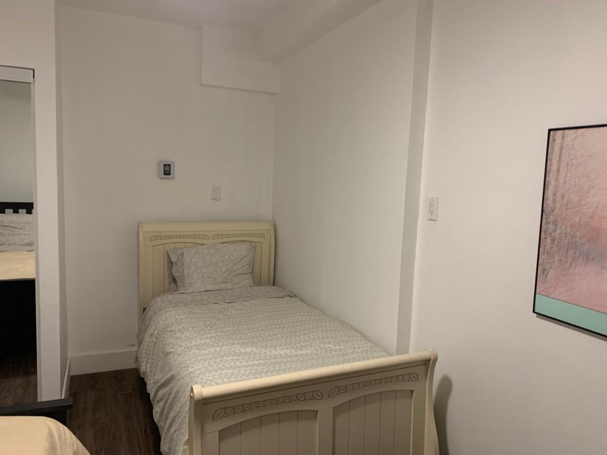 Le 2300 S Apartment Saint-Hyacinthe Luaran gambar